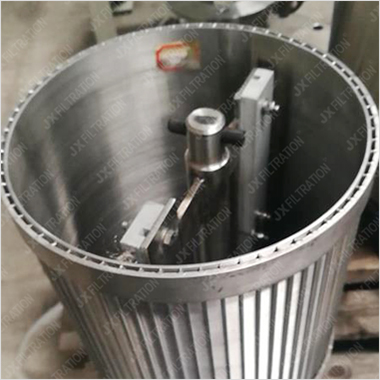 Self-cleaning Oil Filter