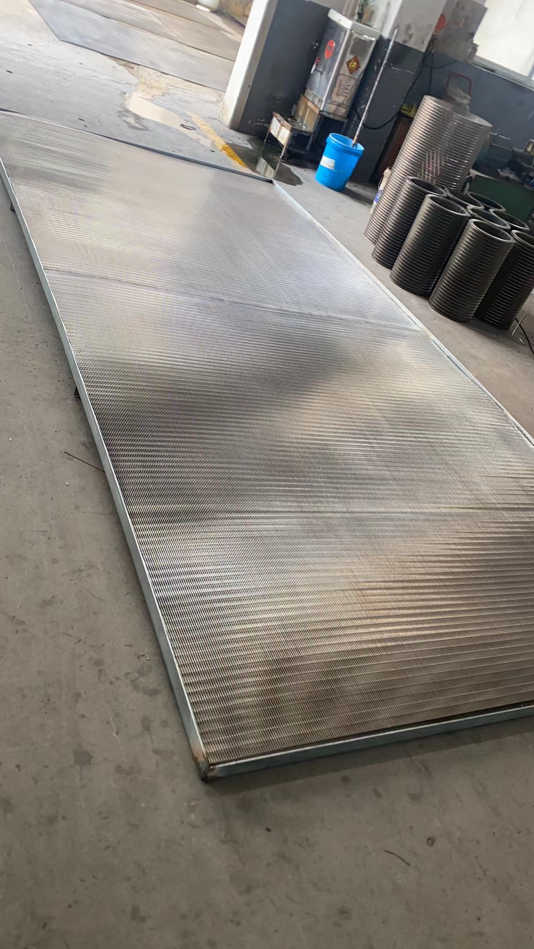 Wedge wire screen